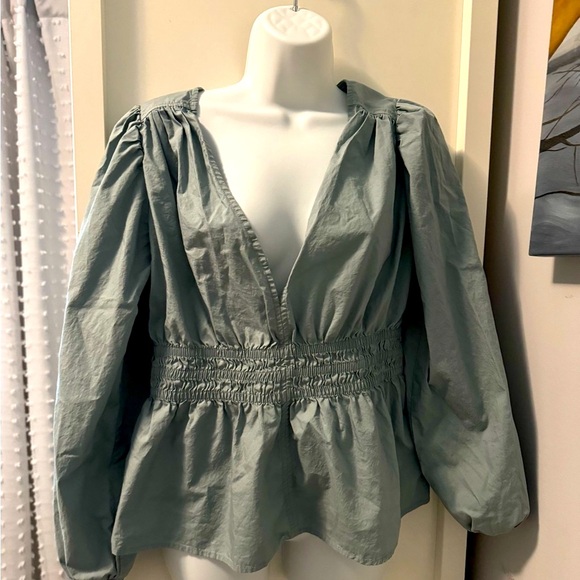 The Gap Puff Sleeve Peplum Poplin Top - Picture 3 of 5